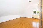 Gepflegte Dachgeschosswohnung in Bad Waldsee – großzügig wohnen, günstig unterhalten