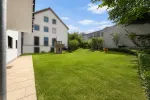 Hochwertige & moderne 4 Zimmer Erdgeschoss-Wohnung mit Garten und Stellplatz